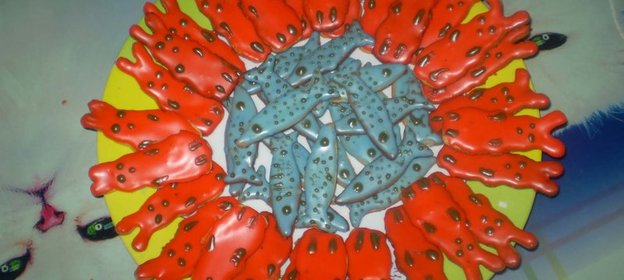 Курица со сметаной и яблоками