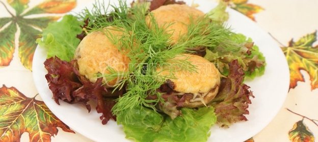 Соус с оливками и маринованными грибами