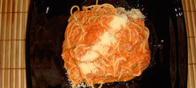 Паста спагетти Болонезе