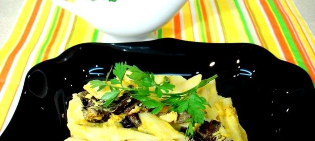 Макаронная запеканка с опятами