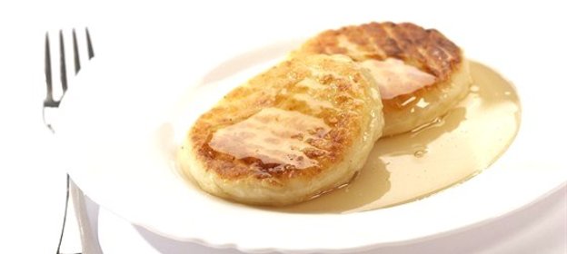 Дрожжевые оладьи на молоке