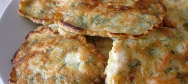 Любимые оладьи из индюшатины и зелени