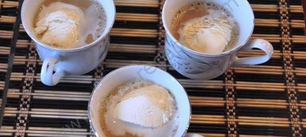 Кофе с мороженым