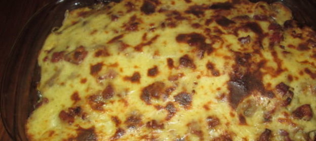 Пицца с рыбой, бараниной, тунцом и маринованными грибами