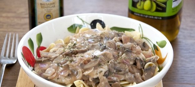 Курица с шампиньонами в сметане