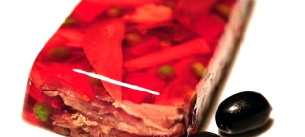 Язык под желе