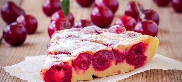 Вишневый десерт Клафути