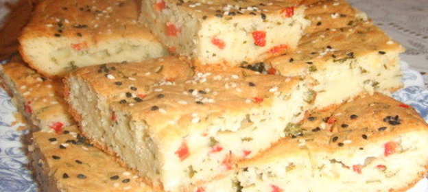 Сырный кекс с зеленью и болгарским перцем