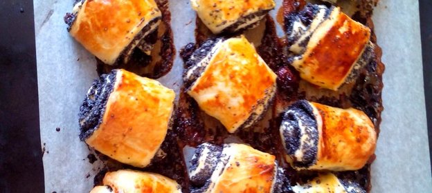 Булочки с маком