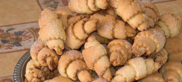 Соус со свежими огурцами и зеленью