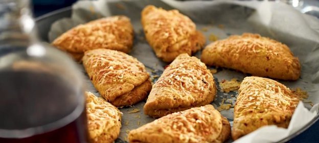 Несладкое творожное печенье к вину