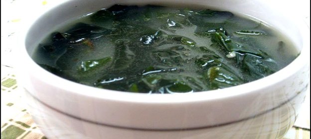 Суп из морских водорослей (Миекгук)