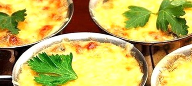 Жульен с курицей и грибами