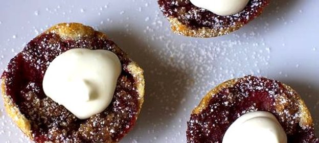 Хлебные кексики с клубникой