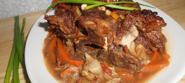 Тушеная говядина