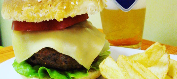 Домашний гамбургер с пышными булочками