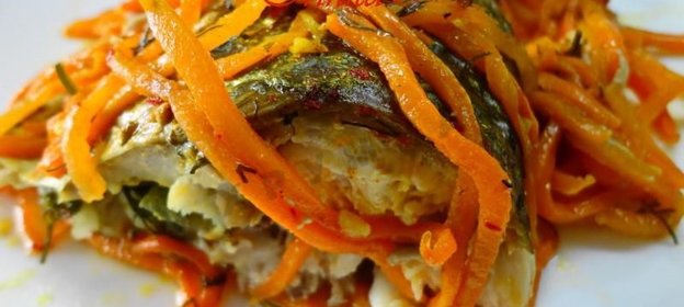 Фаршированная кефаль запеченная в фольге по-приморски