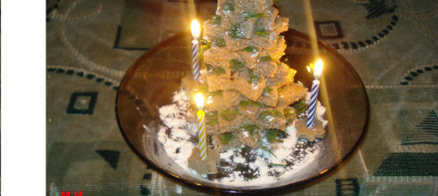 Новогодняя Елка (из хлеба)