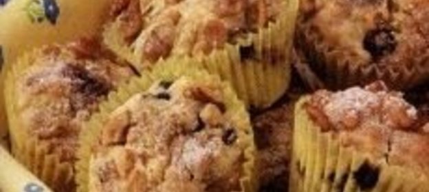 Апельсиновые кексы с черникой и грецкими орехами