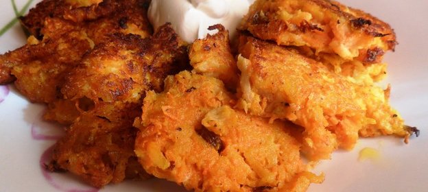 Оладьи с яблоками и морковью