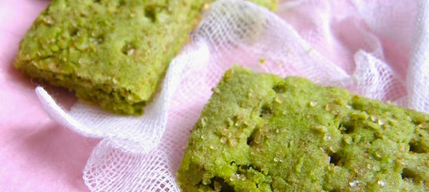 Хрустящее печенье с зеленым чаем