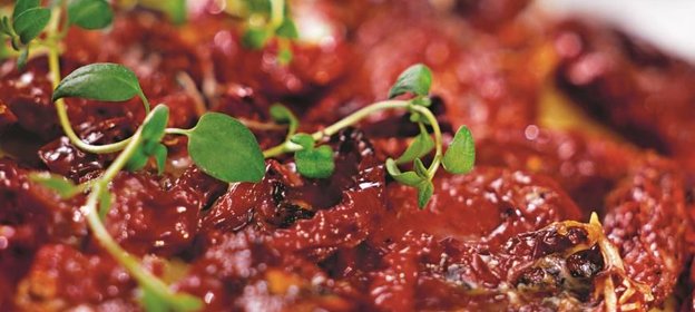 Картофельная запеканка с сушеными помидорами