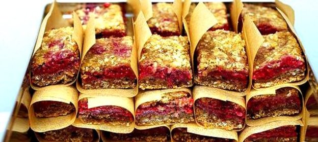 Печенье с малиной и овсяными хлопьями