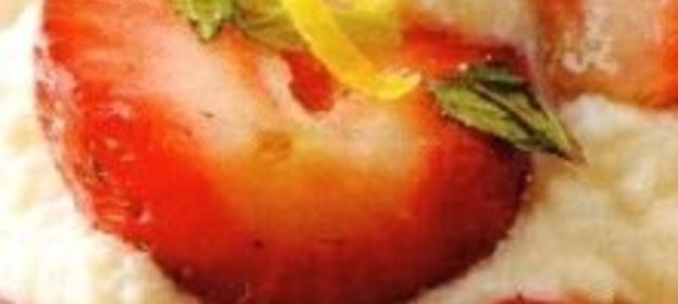 Макароны с зеленым песто и фасолью