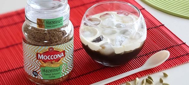 Ледяной кофе с кардамоном