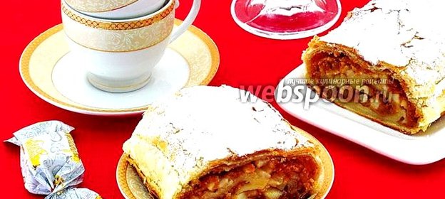 Штрудель с грушами и овсяным печеньем