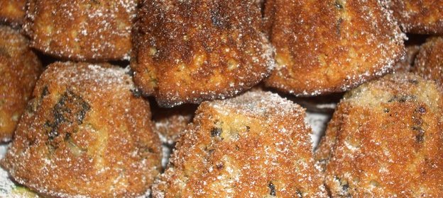 Мини-кексы Поцелуйчики с корицей и черносливом