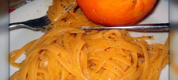 Taglioline all‘ arancia - Шишков, прости, не знаю как перевести... наверное апельсиновая лапша!