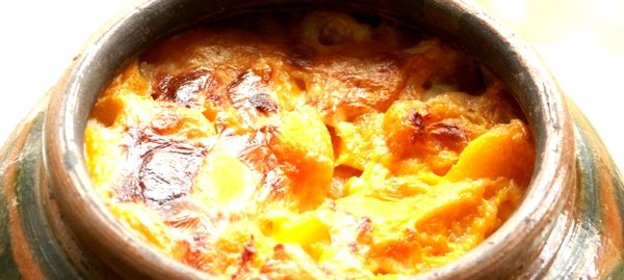 Пшенная каша с тыквой в горшочке