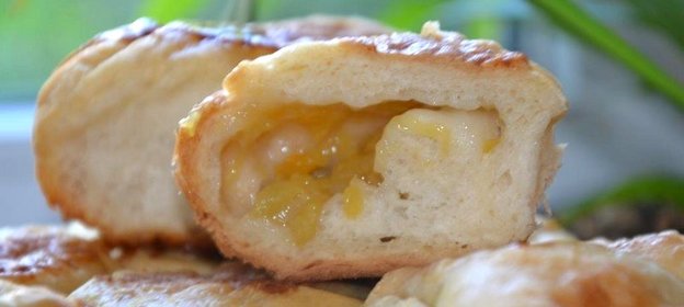 Булочки медовые с персиками