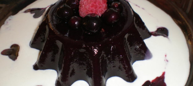 Желе из черной смородины или совсем не детский десерт