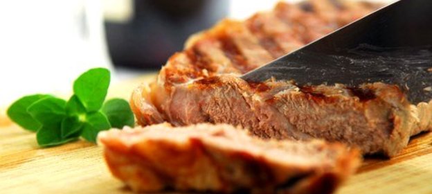 Говяжьи стейки в мандариновом маринаде