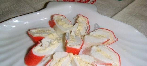 Крабовые палочки фаршированные сыром