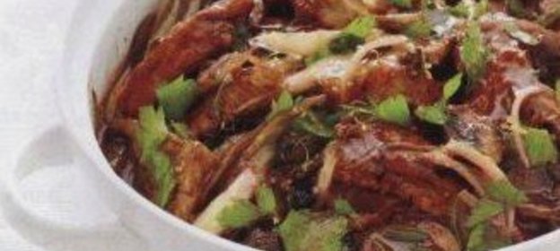 Булочка на пахте с грецкими орехами