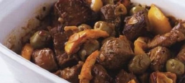 Салат освежающий с редисом и яблоками