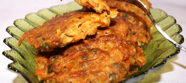 Тыквенные оладьи с орехами