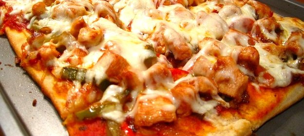 Пицца в домашних условиях с курицей