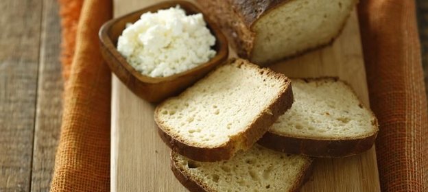 Хлеб с творогом и овсяными хлопьями