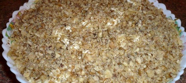 Слоеный салат с курицей и яблоками