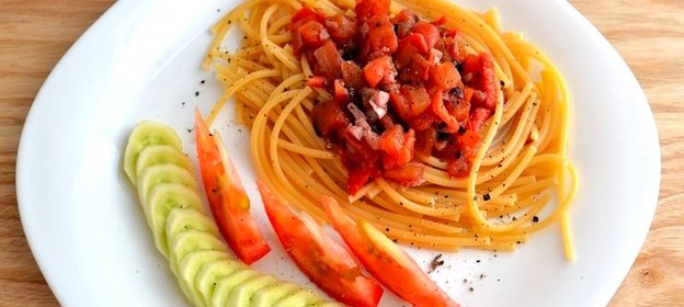 Паста с красным соусом