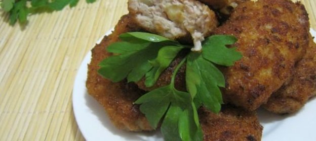 Салат из кальмаров и морской капусты