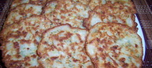 Оладьи кабачковые с сыром и чесночком (вариант)