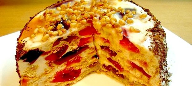 Торт с кусочками желе