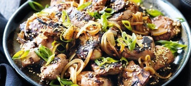 Курица на гриле в маринаде из имбиря и меда