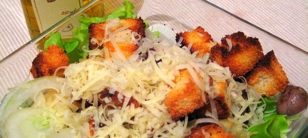 Салат с куриными сердечками(печенью) по-французски