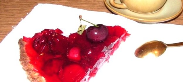 Пирог с ягодным желе